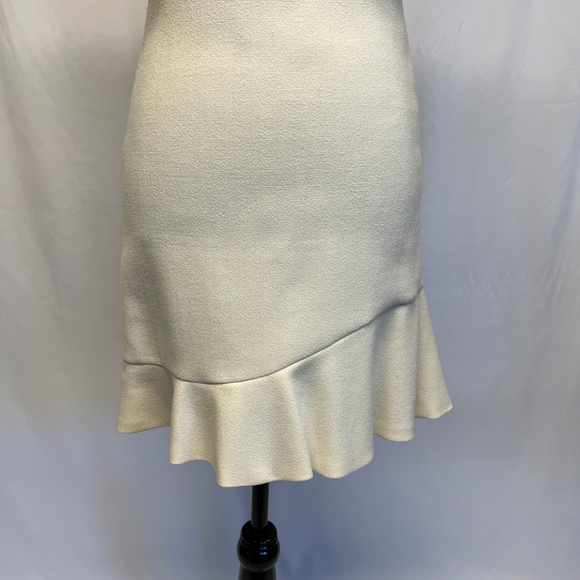 Alexander McQueen Cream Dress - Picture 8 of 9